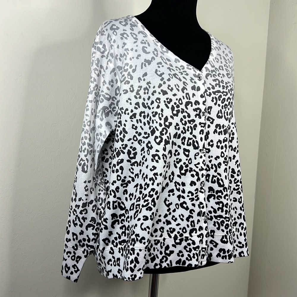 CUBISM White Leopard Print Cardigan L - Picture 2 of 6